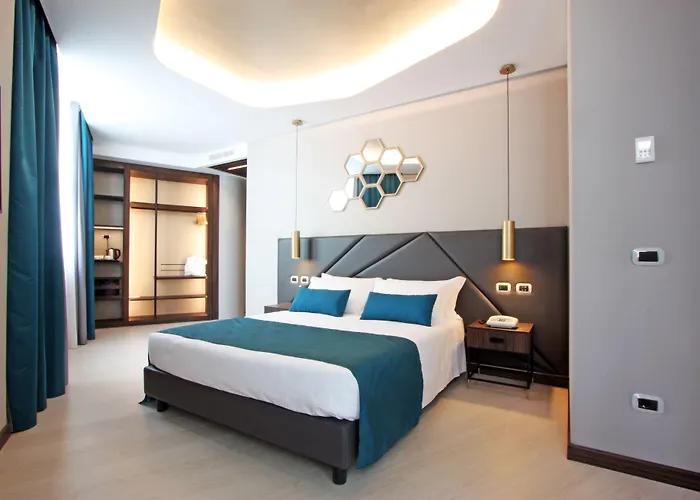 Hotel The Hive 4*