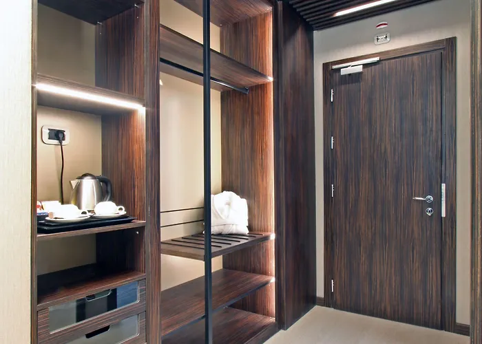 Hotel The Hive Rome