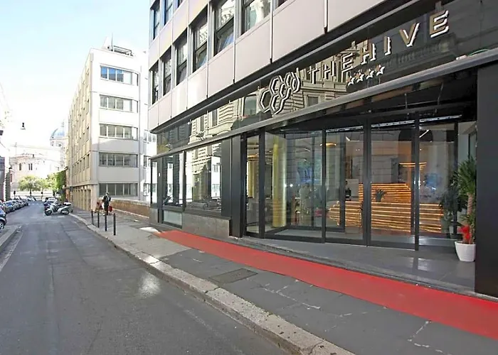 The Hive Hotel 4*