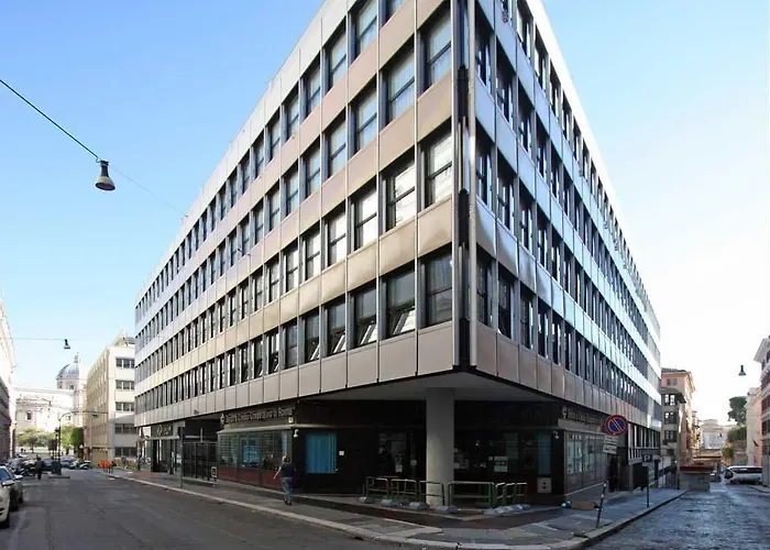 Ξενοδοχείο The Hive 4*